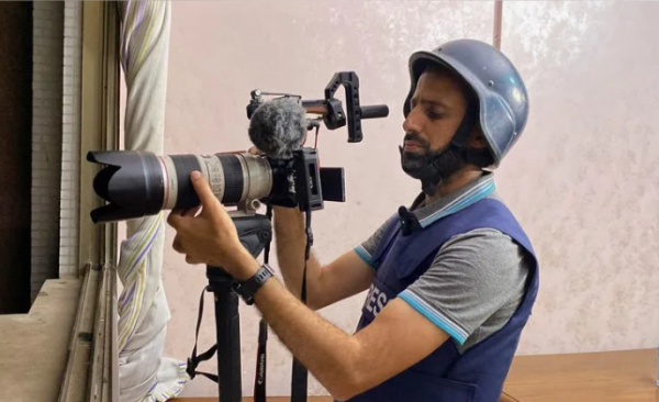 39-летний палестинский фотограф Мохаммед Салем получил престижную награду 2024 World Press Photo of the Year 17 апреля 2024 года 