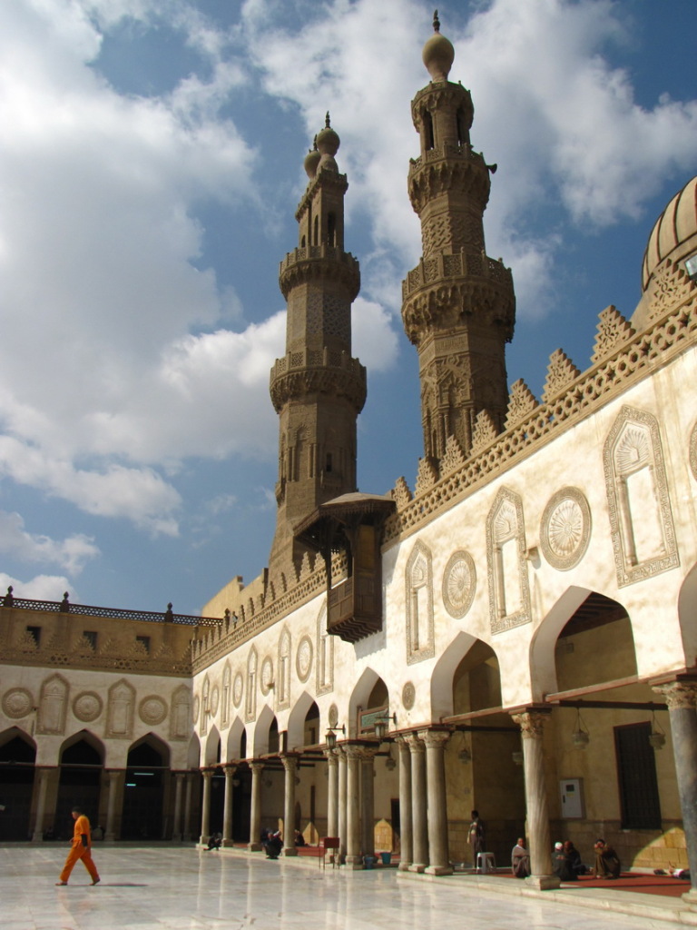 Университет аль-Азхар в Каире. Открыт 22 июля 972 г. н.э.