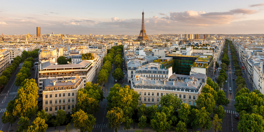  Столица Франции предлагает великое множество ресторанов халяль (более сотни!) и мечетей.