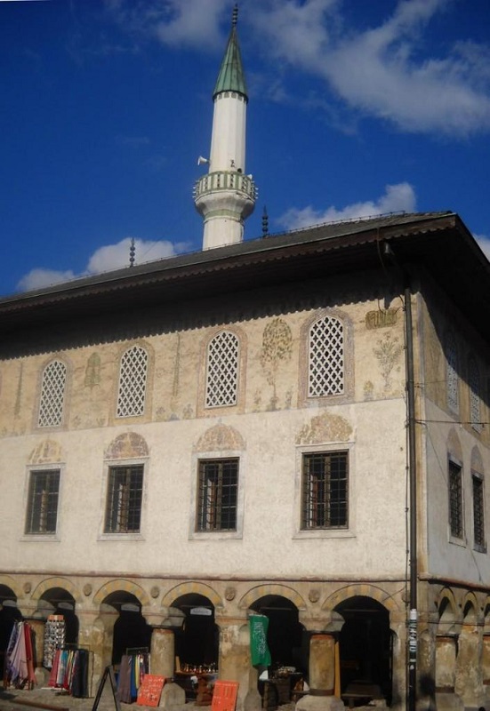 Еще одной интересной достопримечательностью Травника является мечеть Хаджи Али-бега. 