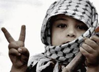 Для того, чтобы озвучить революцию, достаточно будет всего нескольких слов: «Нашу кровь и наши души мы отдадим за тебя, Палестина».