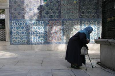 The Prophet Muhammed made it clear the importance of respecting older people