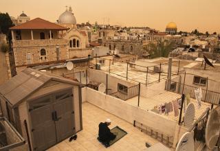 Иерусалим. Молитва в пятницу, первый день Рамадана