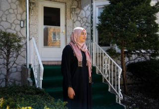 Учительница средней школы Саадия Шариф проводит карантин дома со своей семьей (Чикаго, США)
