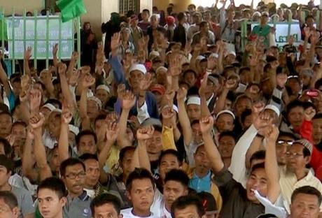 На Филиппинах прошли мирные митинги мусульман