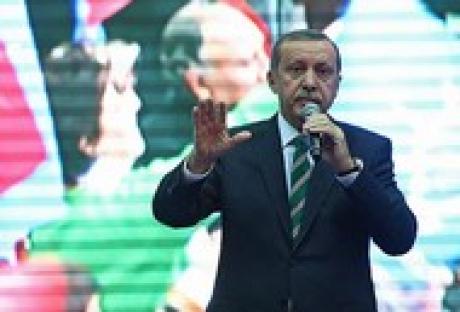 Турецкий премьер воззвал к совести мира в связи с положением сирийских беженцев