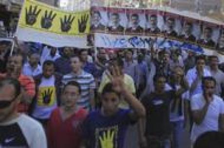 Полиция применила против сторонников Мурси слезоточивый газ