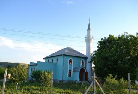 В Крыму второй раз за год пытались поджечь мечеть
