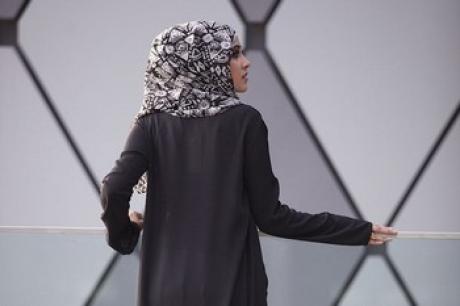 Американский модельер: женщина должна гордиться хиджабом