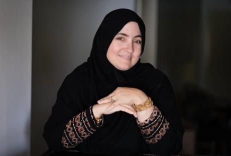 Мусульманка построила миллионный бизнес в индустрии красоты, воспитывая 14 детей