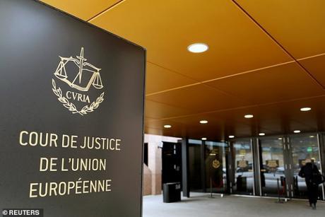 Религиозные организации выступили против решения Европейского суда