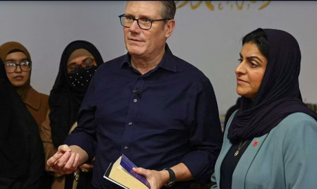 Премьер-министр Великобритании выделил £10 миллионов на защиту мечетей