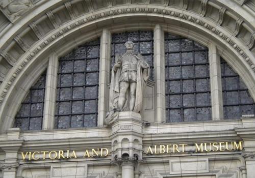 «Искусство дворца и мечети» в лондонском музее Виктории и Альберта