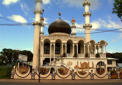 Мечеть в Парамарибо, столице Суринама