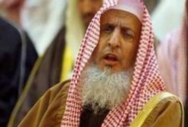 Саудовский муфтий осудил террористов-смертников