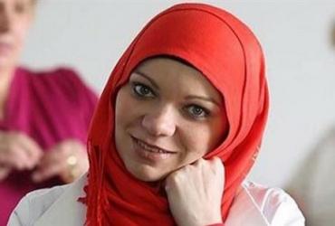 Словения отправляет в Европарламент кандидата в хиджабе