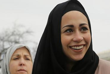 Американская мусульманка выиграла иск против Abercrombie & Fitch