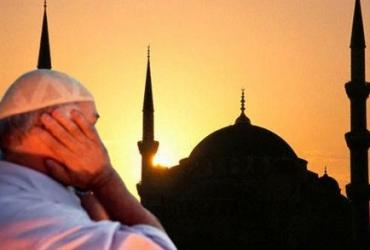 Азан: как мусульмане призывают на молитву?