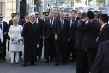 Турецкий лидер посетил историческую мечеть в Сараево