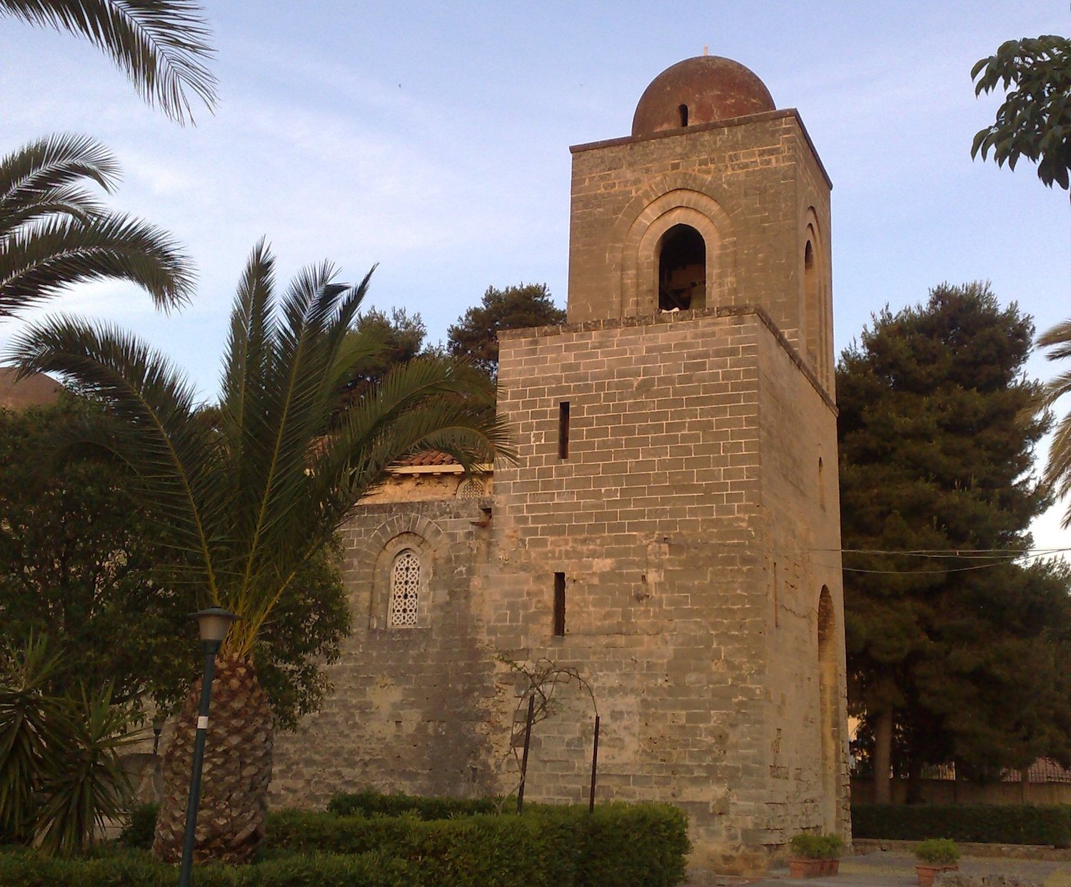 Церковь перестроенная из замка мусульман