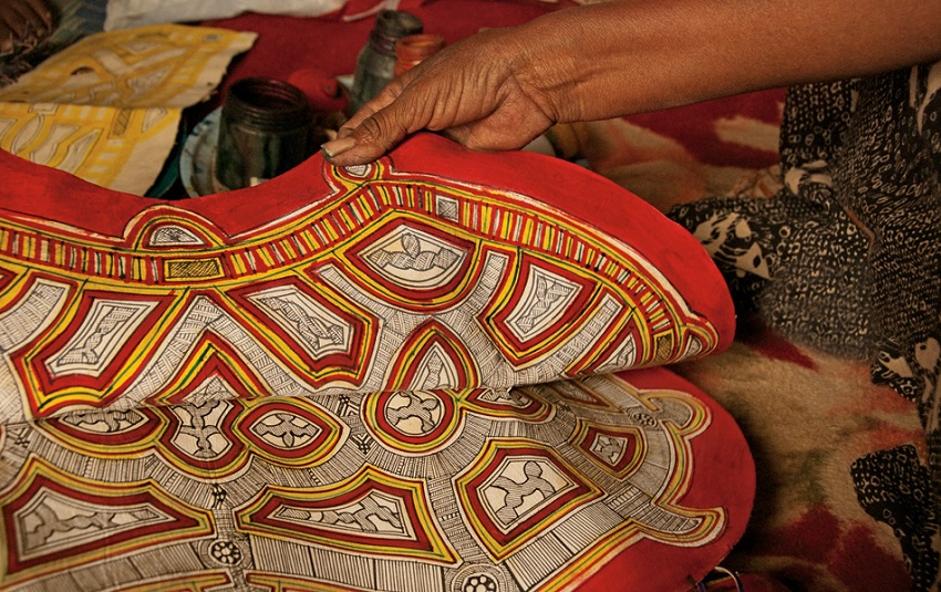 Таким орнаментом женщины Тишита украшают подушки, в прошлом так же они украшали кожаные переплеты для манускриптов, которые теперь хранятся в местных библиотеках