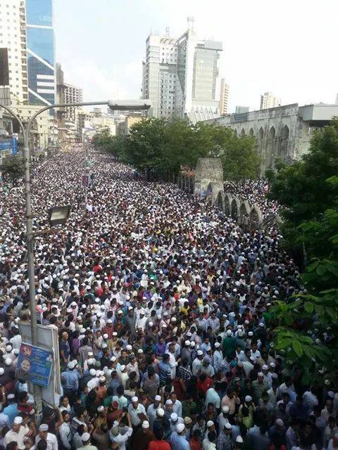 Тысячи людей проводили в последний путь Гулама Азама 