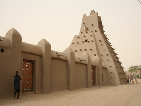 Мечеть и медресе Санкоре в Тимбукту — образец своеобразного архитектурного стиля Мали