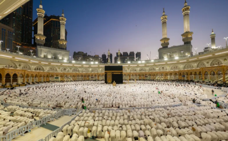 В Мекке установлен рекорд: 904 тысячи паломников совершили умру за один день в Рамадан 2026