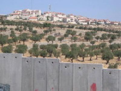 Израильские поселения теснят христиан и мусульман