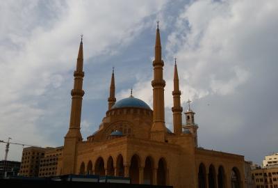 Мечеть и церковь располагаются буквально в нескольких метрах друг от друга