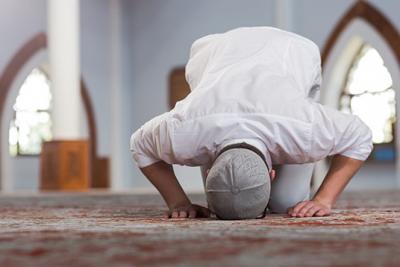 New Muslims – 3 Easy Tips to Fall in Love with Prayer