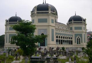Великая мечеть, Медан, Индонезия