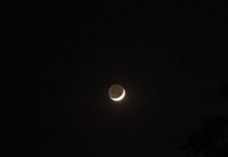 Луна во вторую ночь Рамадана (Исламабад, Пакистан)