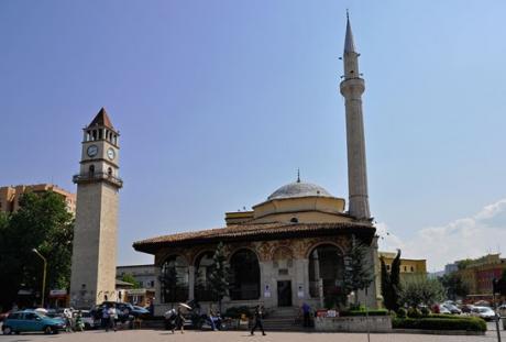 В столице Албании появится мечеть и музей религий рядом с ней