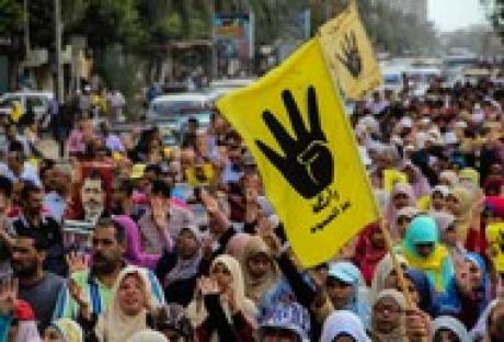 Египетский продемократический альянс обещает продолжать борьбу