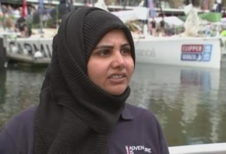 Британка в хиджабе отправилась в кругосветное плавание