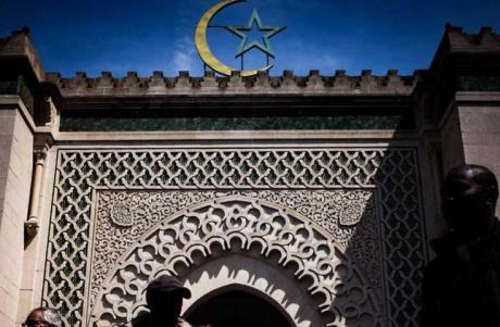 Во французских СМИ усиливается антимусульманская крайне правая риторика