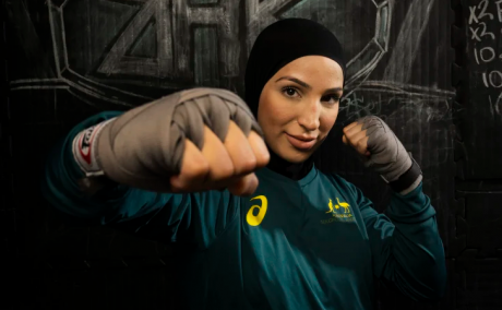 Олимпийские игры 2024 года: австралийская мусульманка-боксер бросает вызов