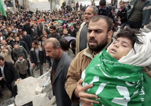 Сотни погибших и раненых палестинцев в результате «израильских» авиаударов по Сектору Газа