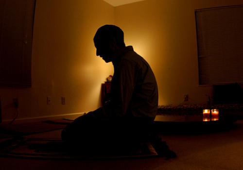 «Воистину, молитвы после пробуждения среди ночи тяжелее [весомее] и яснее по изложению» (Коран, 73:6)