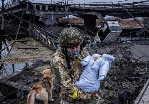 Эвакуация жителей города Ирпень, пригород Киева (Фото: Timothy Fadek)
