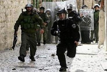 Мирно митингующие палестинцы пострадали от рук израильских солдат