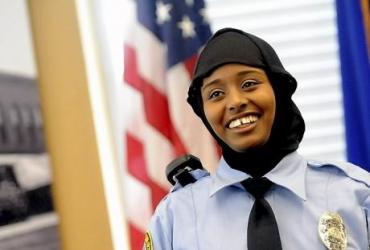 Мусульмане приветствуют хиджаб в американской полиции