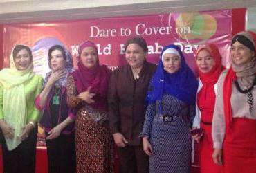 Филиппинские женщины-депутаты готовы надеть платок в День хиджаба