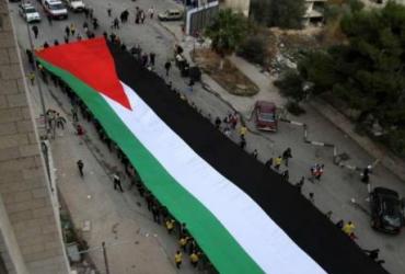 Израиль будет штрафовать за поднятый флаг Палестины