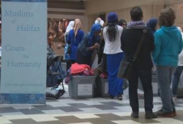 Канадские мусульмане собирают зимнюю одежду для нуждающихся