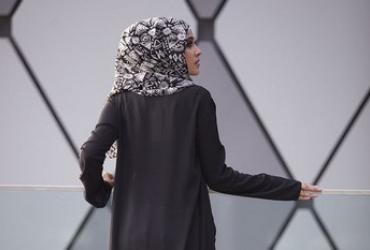 Американский модельер: женщина должна гордиться хиджабом