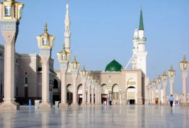Пятничные проповеди в мечети Пророка будут переводить на шесть языков