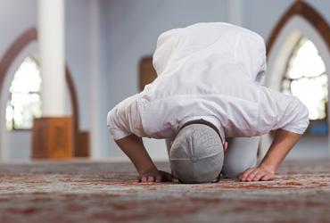 New Muslims – 3 Easy Tips to Fall in Love with Prayer